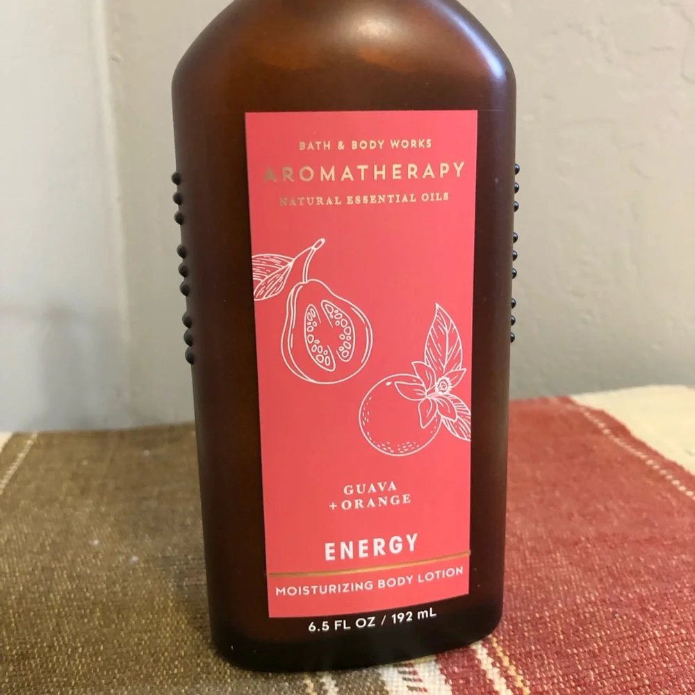 Bath & Body Works Guava Orange Sandalwood Vanilla Moisturizing Body Lotion 2